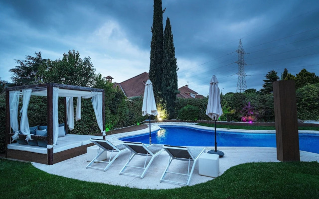 M Taj13 Madrid Chalet de Lujo con Piscina Gim