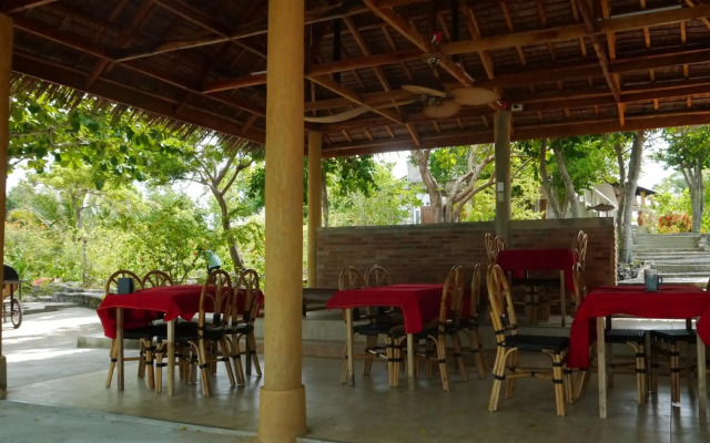 Moalboal T Breeze Coastal Resort