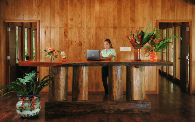 Chan Chich Lodge