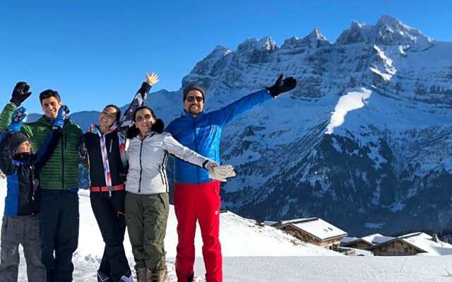 Freeride Hostel & Bar lounge