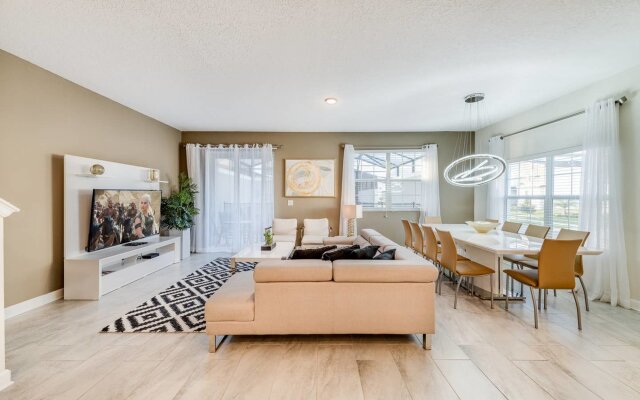 Elegant home with themed bedrooms near Disney