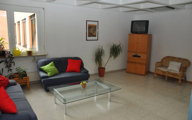 Eduard-Heinrich-Haus - Hostel