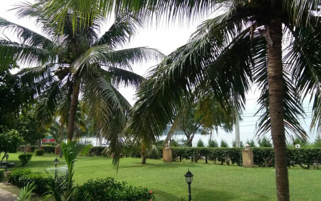 Sailom Resort Bangsaphan