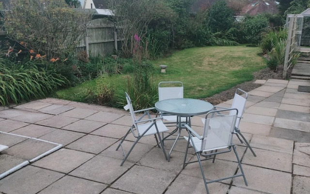 Charming 2-bed House in Fleetwood, England