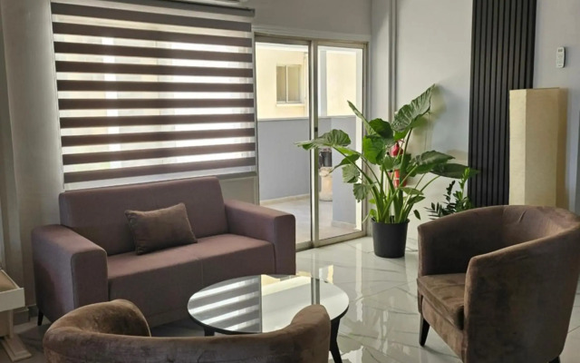 Polyxeni Hotel Apartments