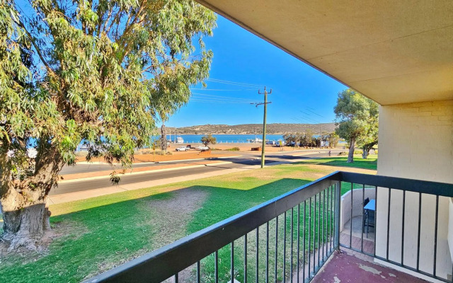 Riverview Holiday Apartment 13 - Kalbarri, WA