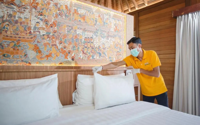 Giriwood Hotel & Villa