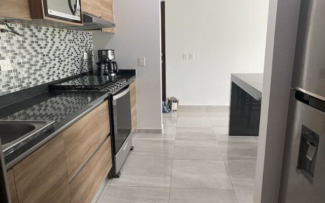 Long Island Madison R14