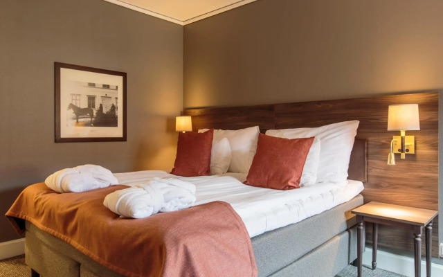 Home Hotel Uman