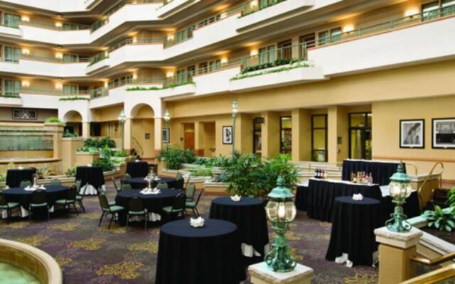 Embassy Suites by Hilton Greensboro Airport