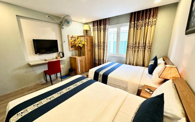 Luan Vu Hotel – Guest Rooms – Ho Chi Minh City