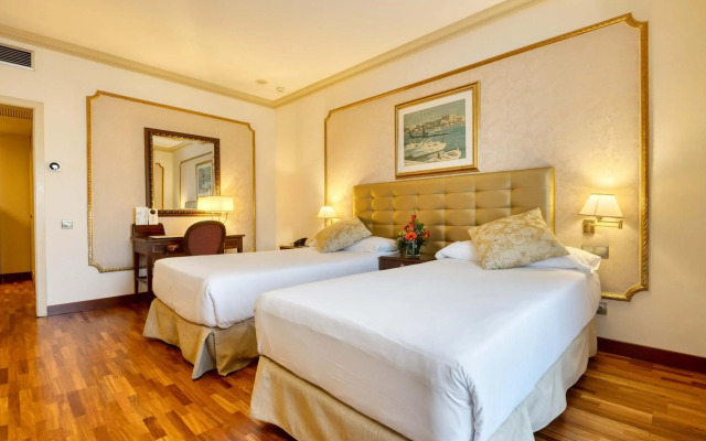 Hotel Roger de Lluria Barcelona