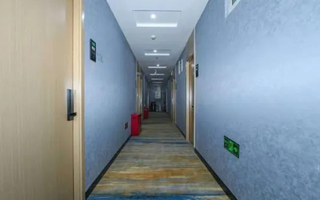 Komi Hotel (Beijing Huilongguan East Street)