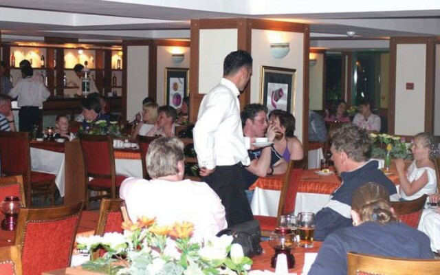 Esra Family Suite Hotel