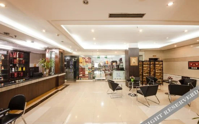 Longyi Hotel (Harbin Chinese Baroque Style Street Store)