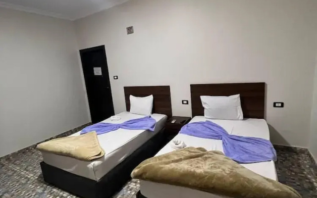 Pyramids Heritage INN