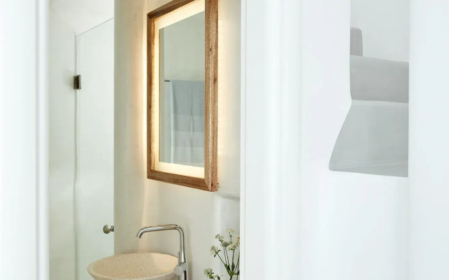 Allure Breeze Suites
