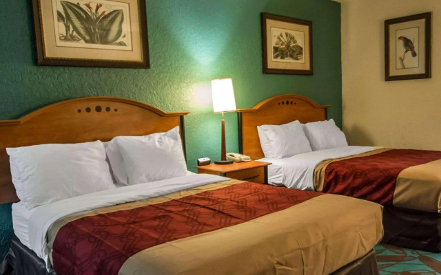 Fort Lauderdale Gardens Inn & Suites