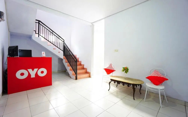 Oyo 1064 Manado Airport Residence