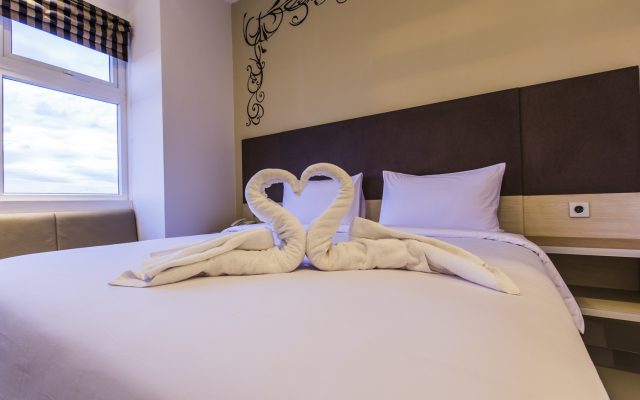 Sparks Odeon Sukabumi - Artotel Curated