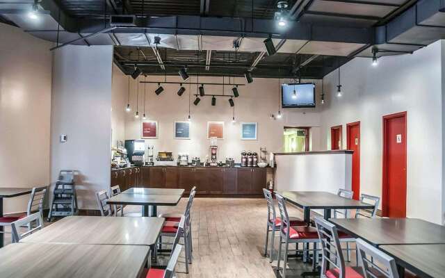 Comfort Inn Laval