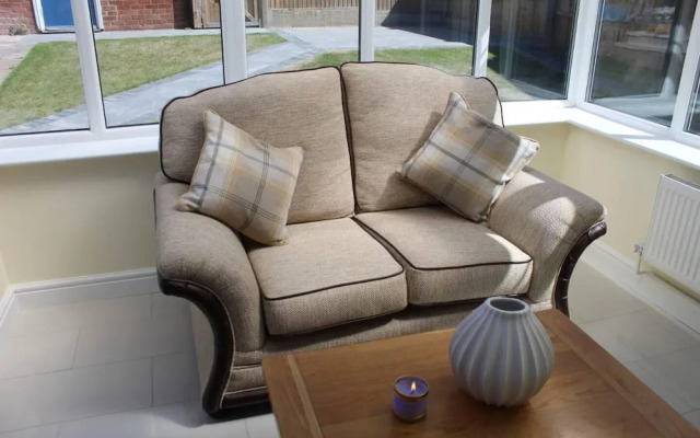 Remarkable 2-bed House in Walesby Nottinghamshire