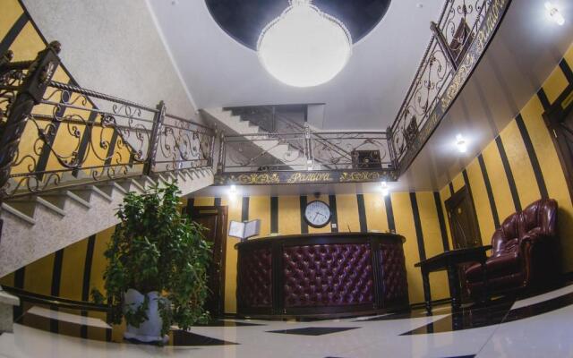 Hotel Pandora