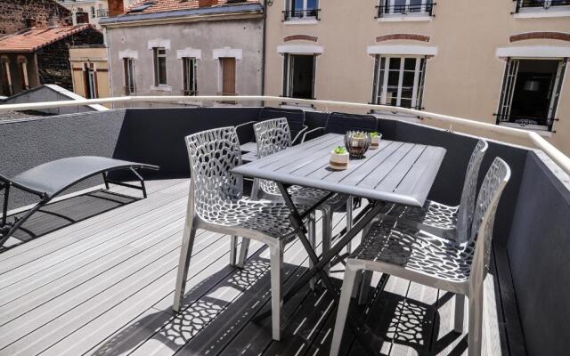 Charmant T3 Jaude + Terrasse Et Garage