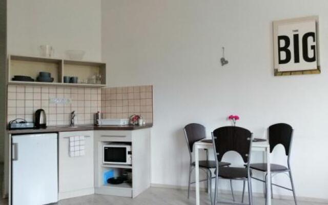 Zoom-Budapest Apartments