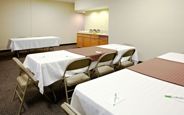 Holiday Inn Express Biloxi - Beach Blvd