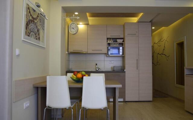 LUX Apartman B1 Milmari