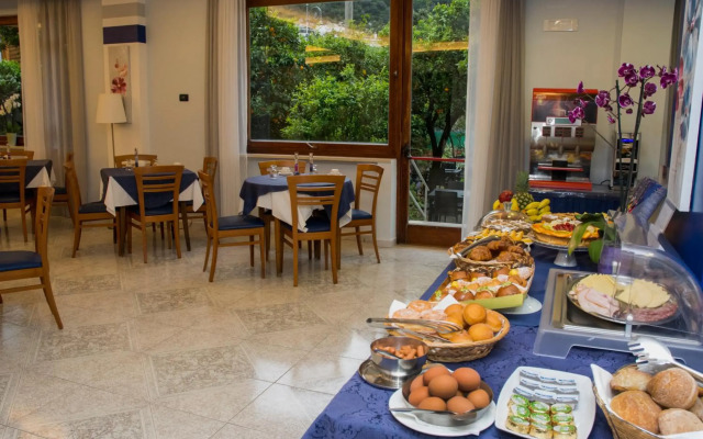Hotel Leone