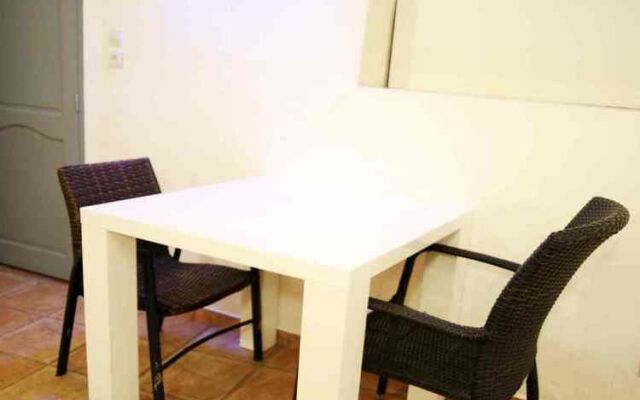 At Home Hotel Apartments - Old Town