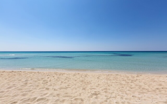 937 Riva del Conte by Barbarhouse