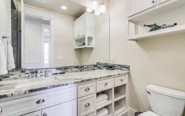 Seaside Shanty 125 SE