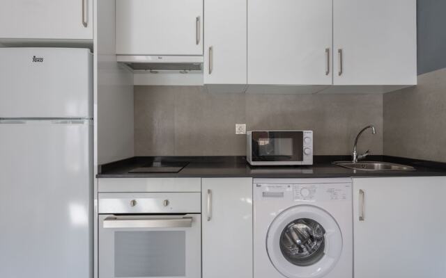 Simplistic Apartment in Granada near Generalife