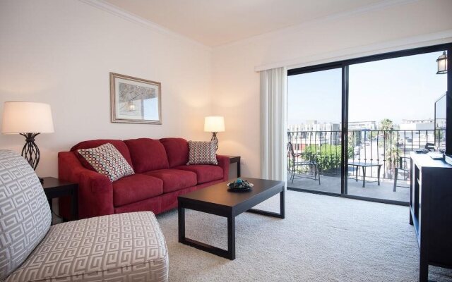 Sunshine Suites at 616 St. Paul