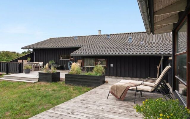 "Thorid" - 175m from the sea in NW Jutland