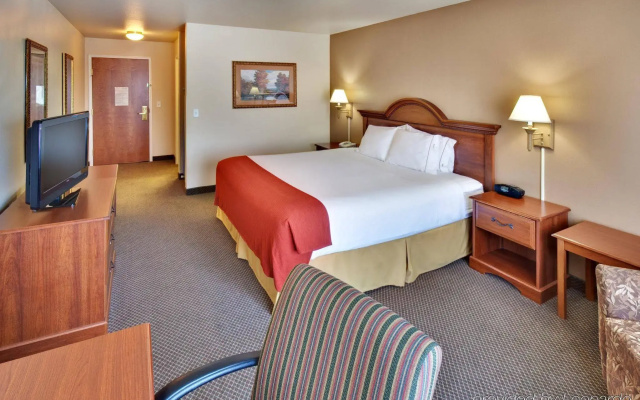 Garner Hotel Brookings by IHG
