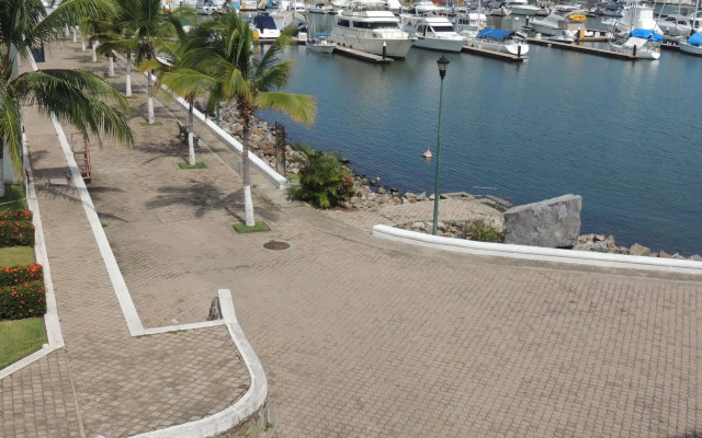 Marina Banderas Suites
