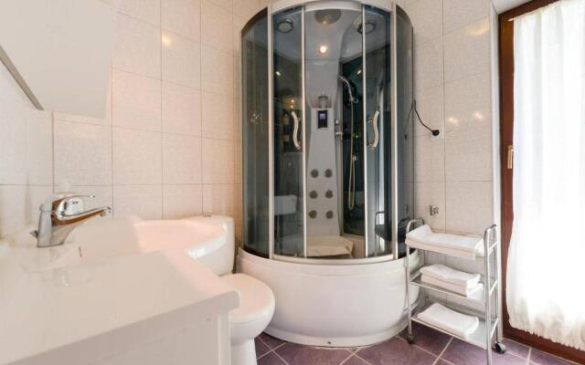 Apartments and Rooms Hegic