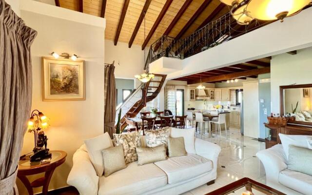 Beach Villa Heart House with private pool