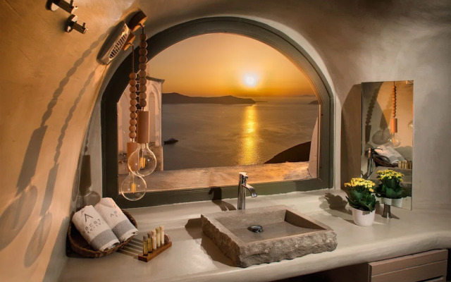 Antithesis Hotel