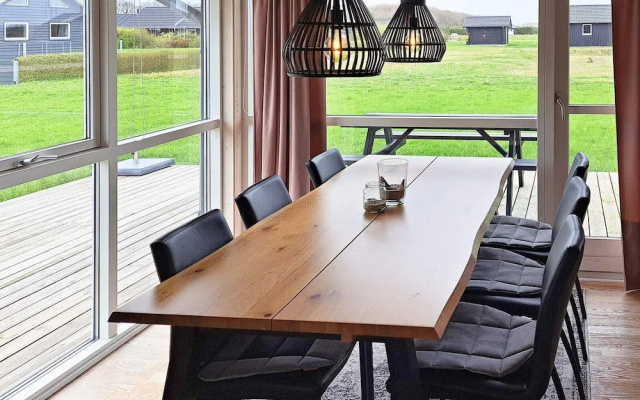 Spacious Holiday Home in Storvorde near Sea