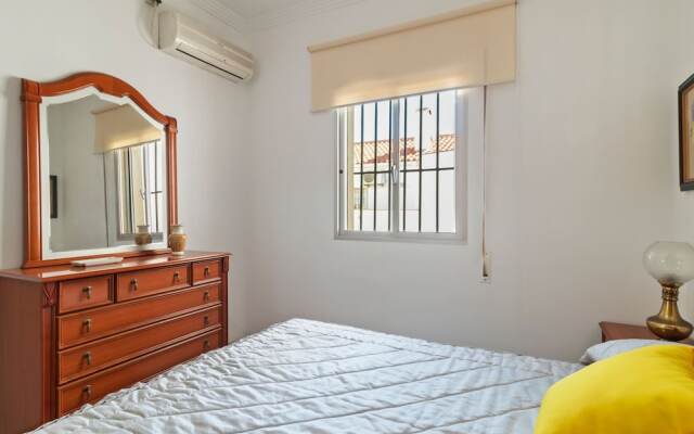 Cozy Holiday Home in Málaga near Beach