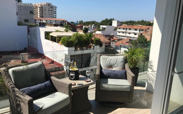 Avida 305 in Puerto Vallarta