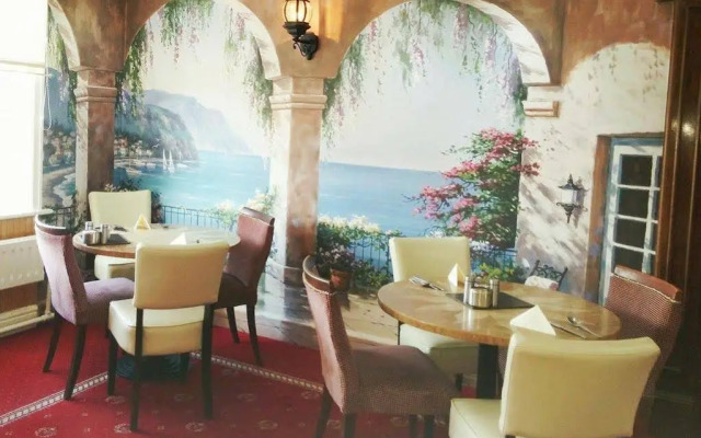 The Regal Hotel