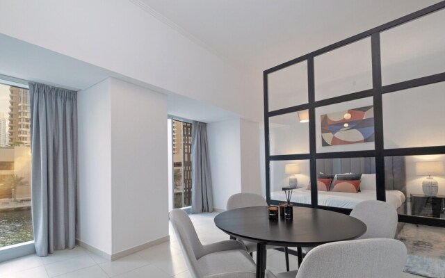 LUX The Cayan Superior Suite 2