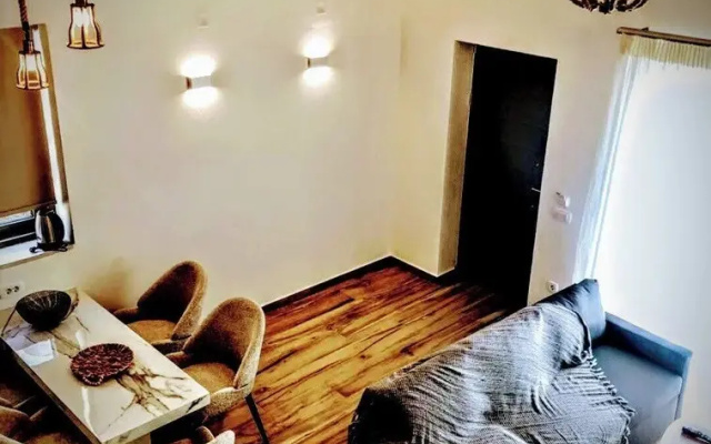 LefkoParga luxury Suites