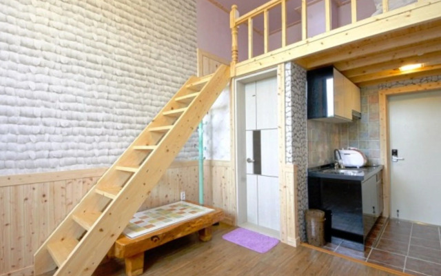 Suncheon Bay Reed Field Pension